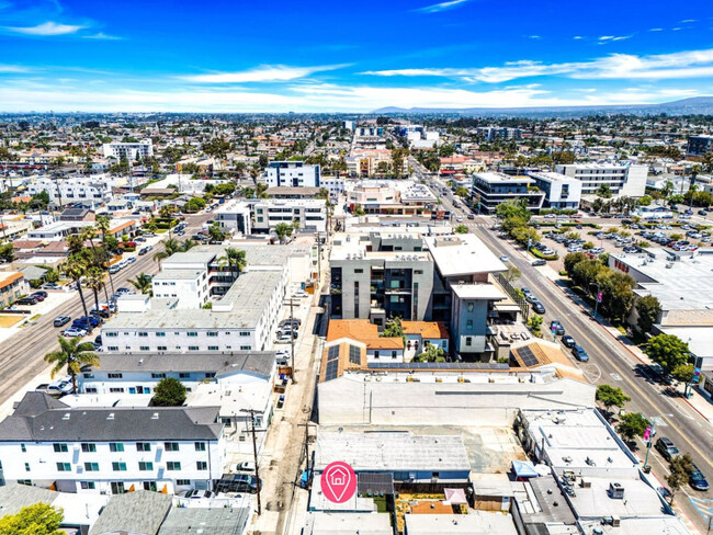 Building Photo - 2926 Polk Ave