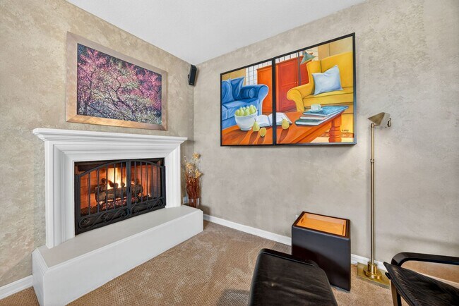 Building Photo - Elegant Summer Rental in Carmel Valley | Fully Furnished