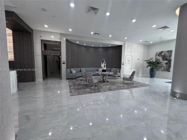 Building Photo - 18800 NE 29th Ave