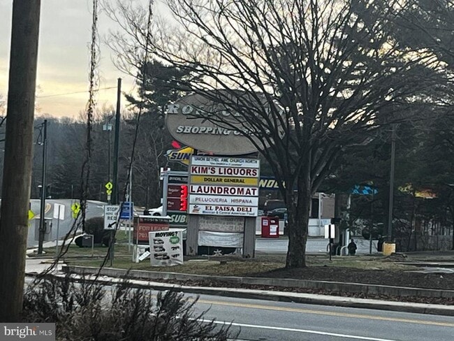 Building Photo - 3130 Brinkley Rd