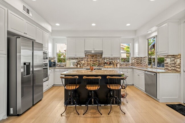 Building Photo - 1687 Picket Fence Dr