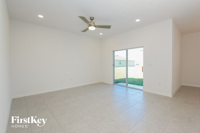 Building Photo - 1238 Ponca Rd