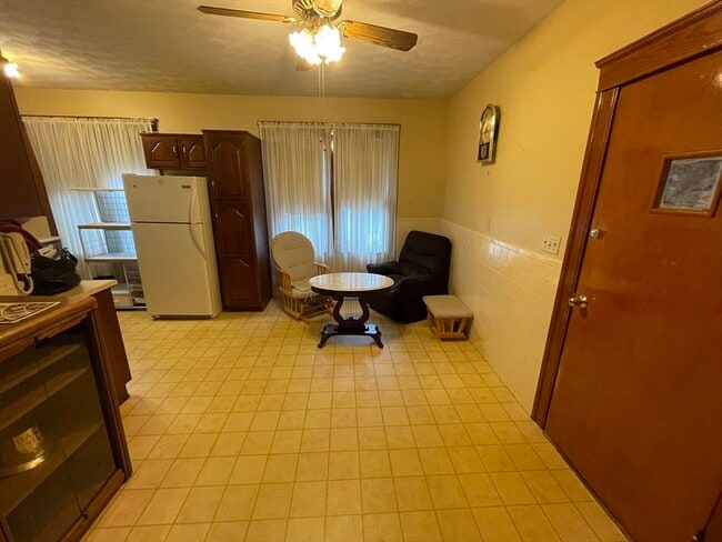 Building Photo - 51 Richmond Ave