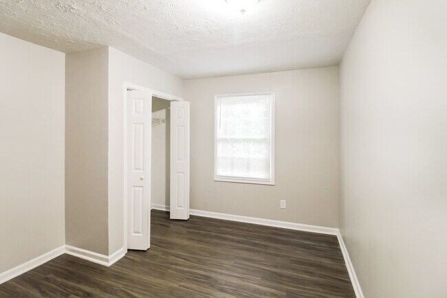 Building Photo - 2918 High Brook Way SE