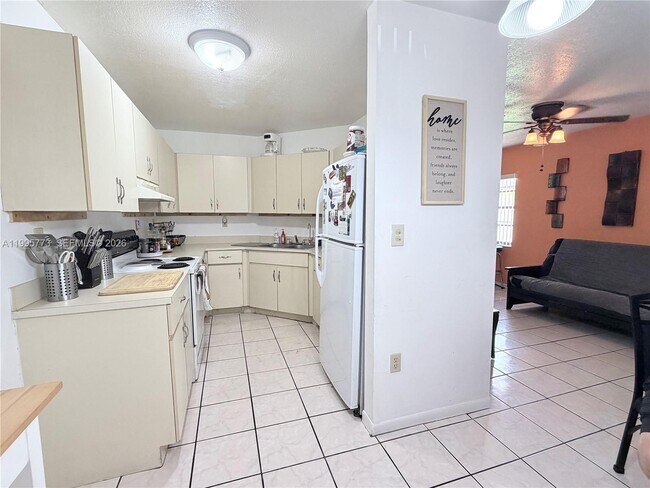 Building Photo - 954 NW 14th St