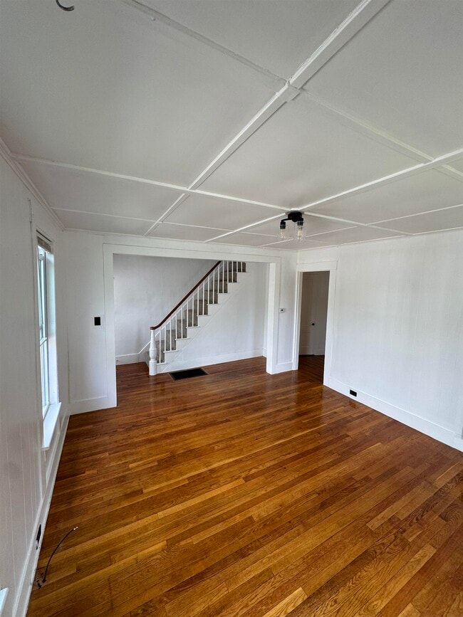 Building Photo - 26-28-28 High St