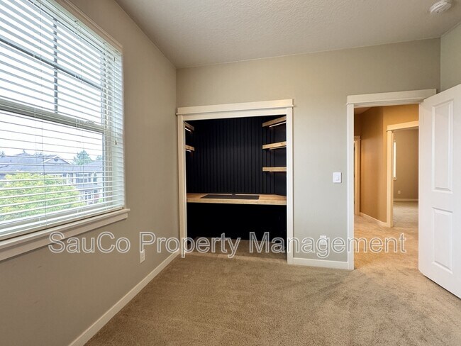 Building Photo - 16847 SW Tempest Way