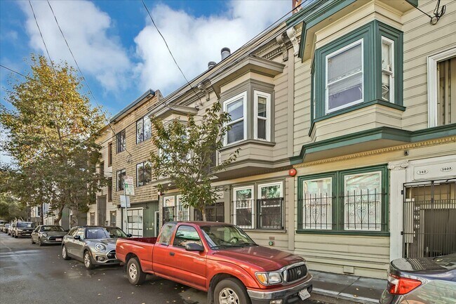 Building Photo - 144 Langton St