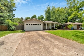 Building Photo - 2219 W Ora Dr
