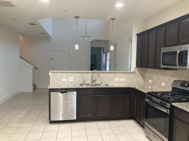 Building Photo - 12410 Maypole Bend