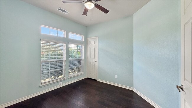 Building Photo - 2126 Hunt Club Trail