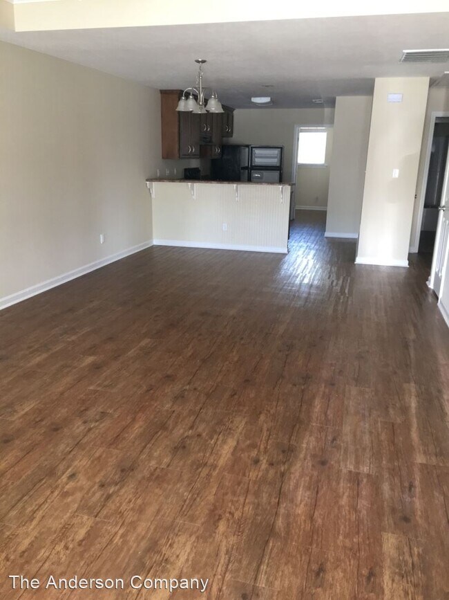 Building Photo - 3 br, 2 bath House - 100-B Magnolia Ct.