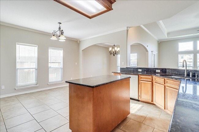 Building Photo - 5810 Aava Dr