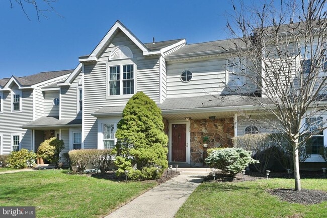 Building Photo - 2205 Ash Grove Rd