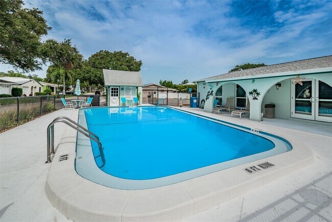 Building Photo - 1000 Crane Ct