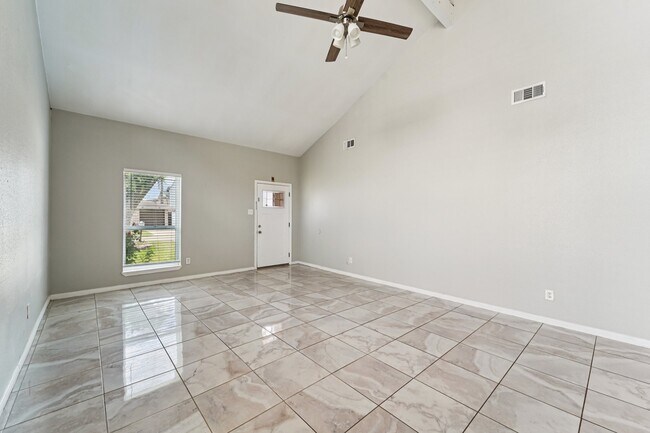 Building Photo - 9721 Debbie Ln