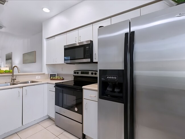 Building Photo - 2658 SW 83rd Terrace