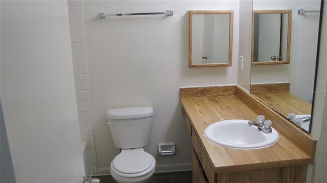 Building Photo - 5122 E Temple Heights Rd