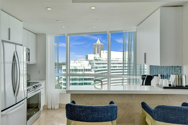 Building Photo - 4401 Collins Ave