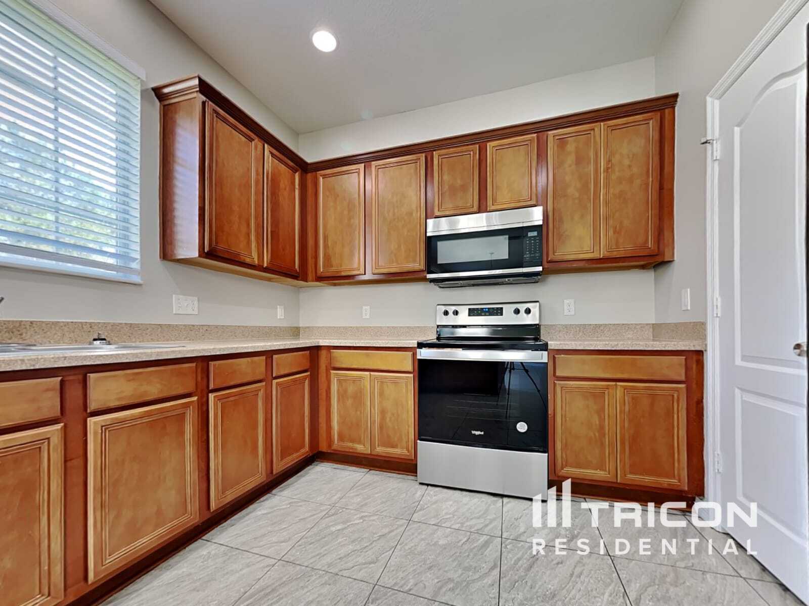 Building Photo - 18816 Litzau Ln