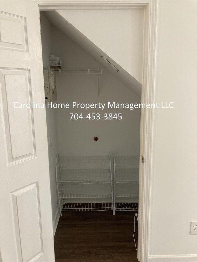 Building Photo - 7487 Pilot Cove Ct