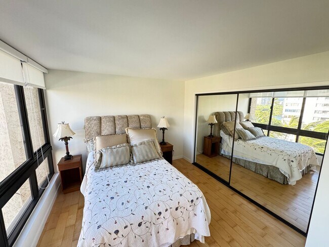 Building Photo - 1 BD / 1 BA FULLY FURNISHED UNIT IN WAIKIKI!!!