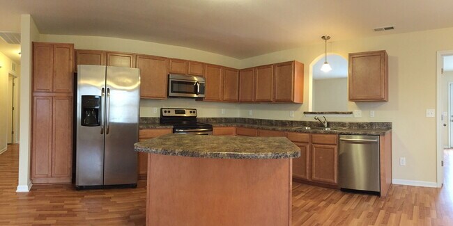 Building Photo - Lavish on Limestone!