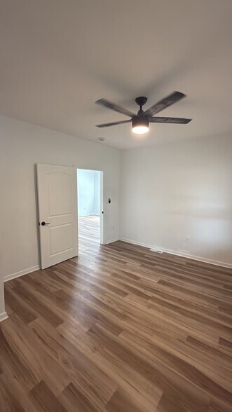 Building Photo - 6211 Lawn Ave