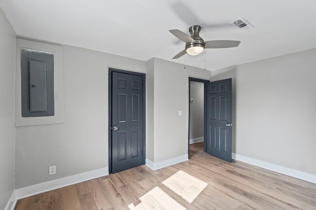 Building Photo - 934 Garibaldi St SW