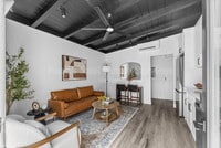 Building Photo - 2722 Nye St