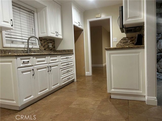 Building Photo - 7860 Lasaine Ave