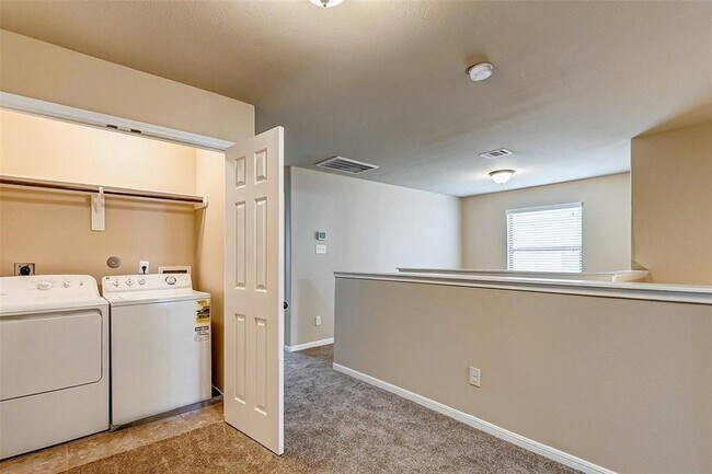 Building Photo - 6039 Shelbourne Park Ln