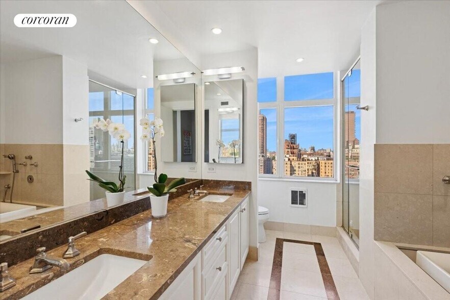 Building Photo - 181 E 90th St