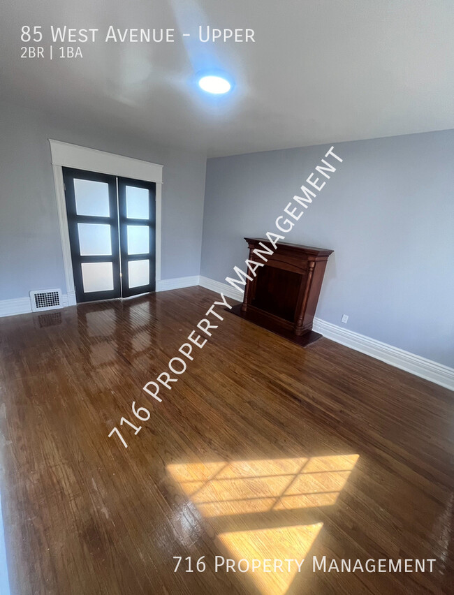 Building Photo - Charming, Fully Rehabbed 2 BR Apartment in...