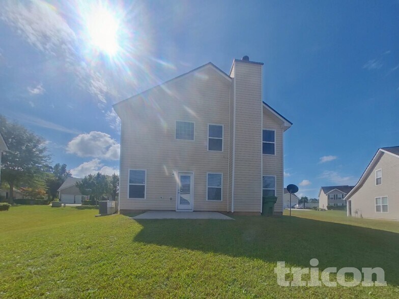 Building Photo - 4928 Bryant Dr