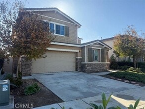 Building Photo - 5663 Buckthorn Ct