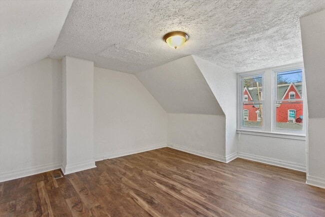 Building Photo - Coming Soon - Spacious 4 Bedroom, 2 Bath H...