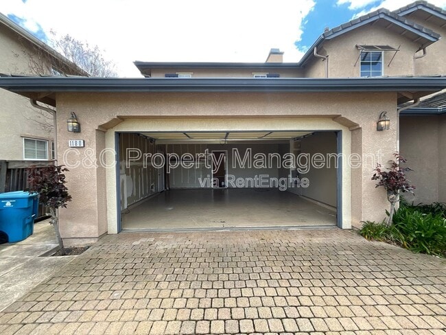 Building Photo - 1180 Pueblo Ct