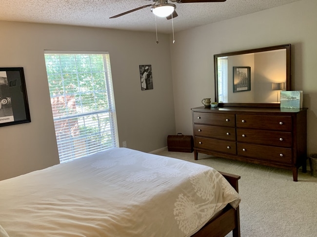 Building Photo - 4301 Lavaca Dr