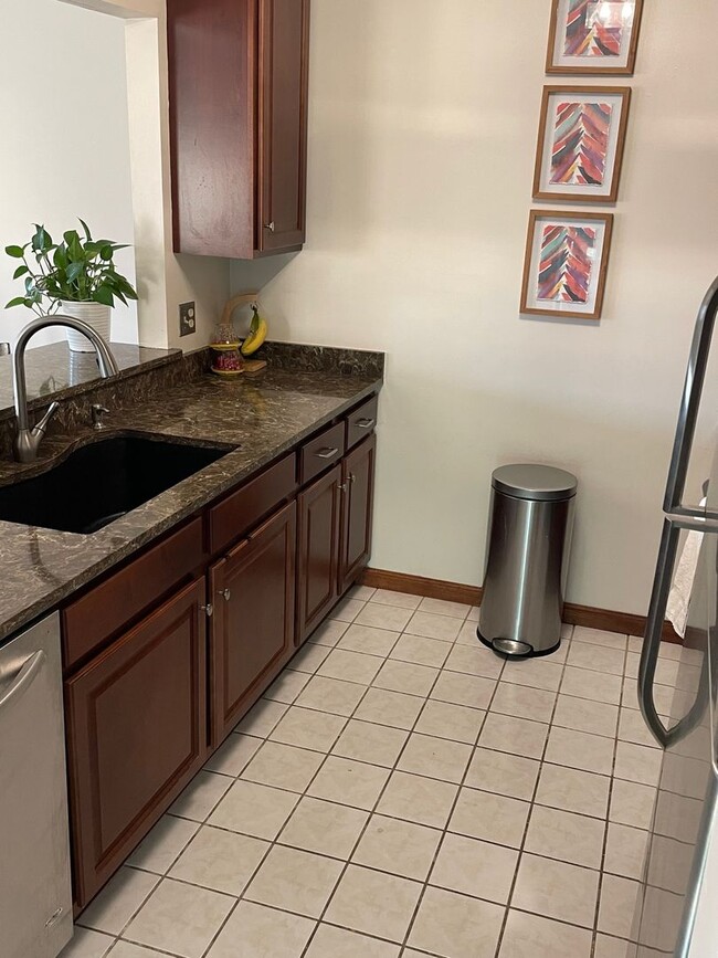 Building Photo - Green Run