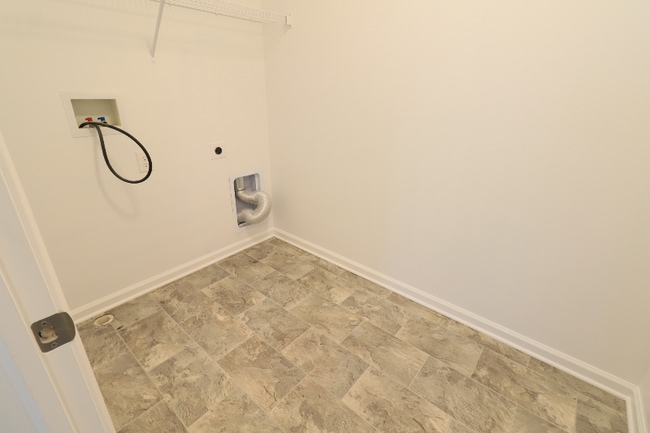 Building Photo - 9207 Foudray Cir N