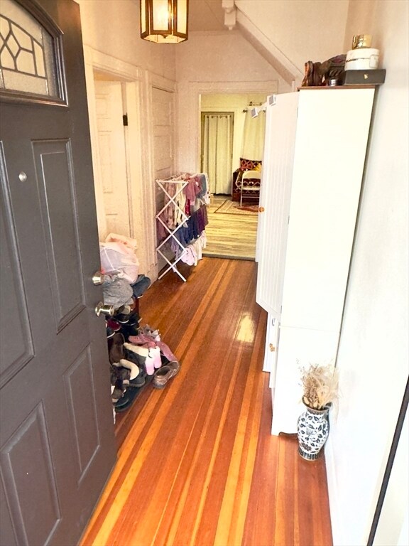 Building Photo - 255 Revere St