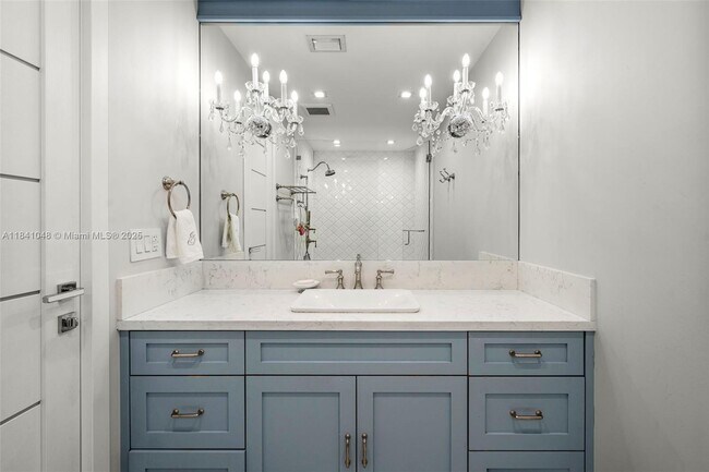 Building Photo - 6561 Marlin Dr