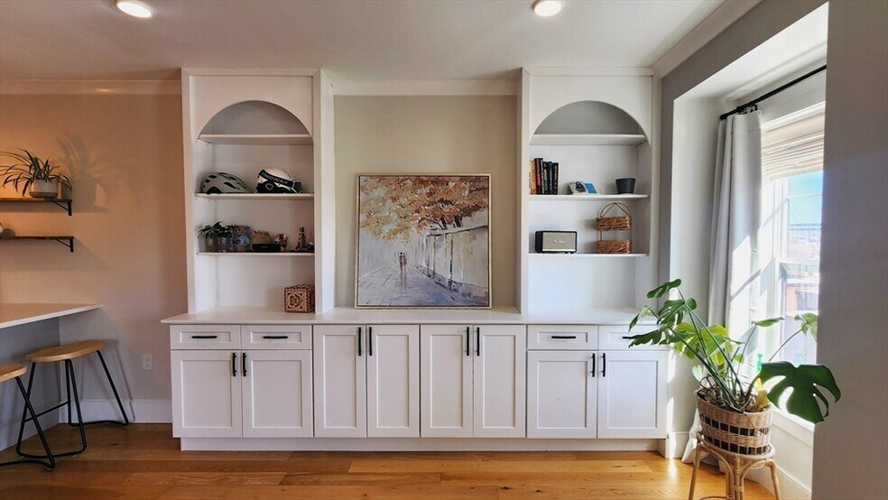 Building Photo - 30 Polk St