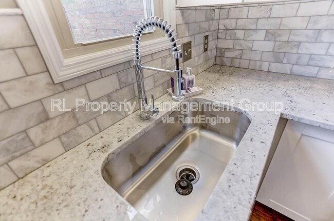 Building Photo - 4714 Merrifield Pl