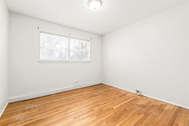 Building Photo - 767 Wenneker Dr
