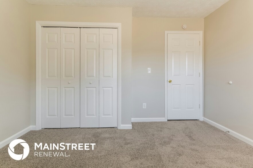 Building Photo - 2862 Emerson Lake Dr