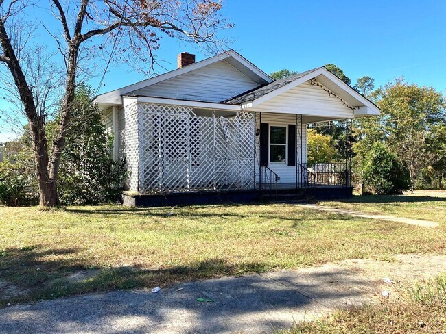 Primary Photo - 1032 12th Ave