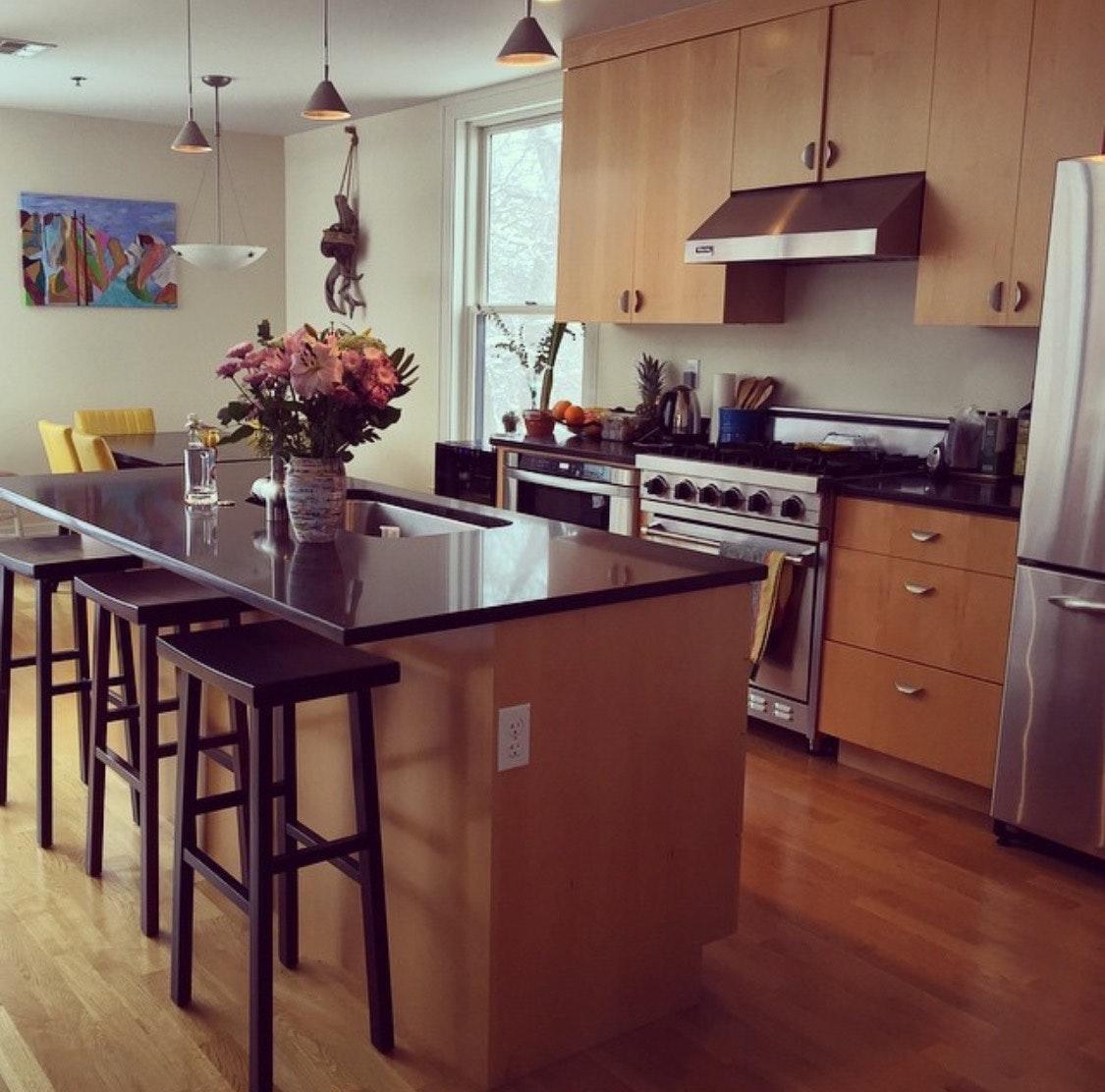 Building Photo - 1641 4th St