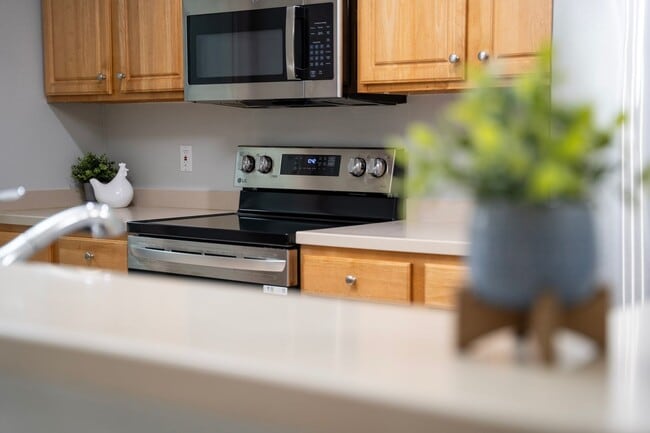 Building Photo - Lifestyle in Villanova at Hunter's Creek- ...